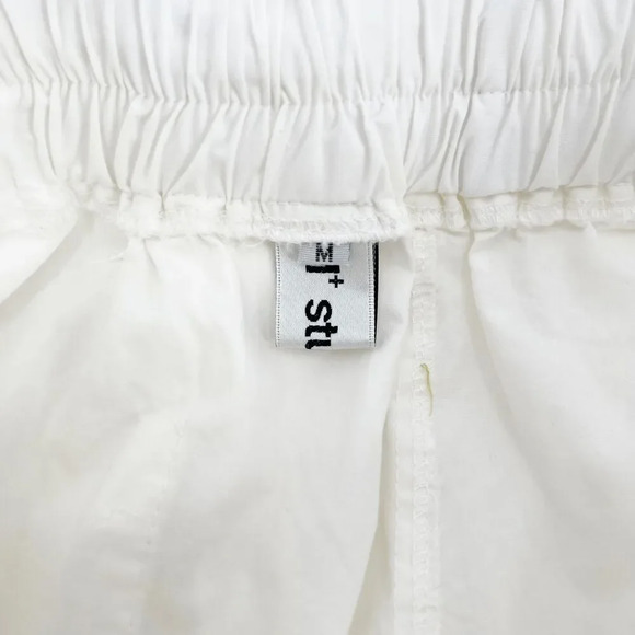 WhyStudio Drawstring Shorts Womens Size M White Relaxed Casual Plain Simple - Picture 3 of 3